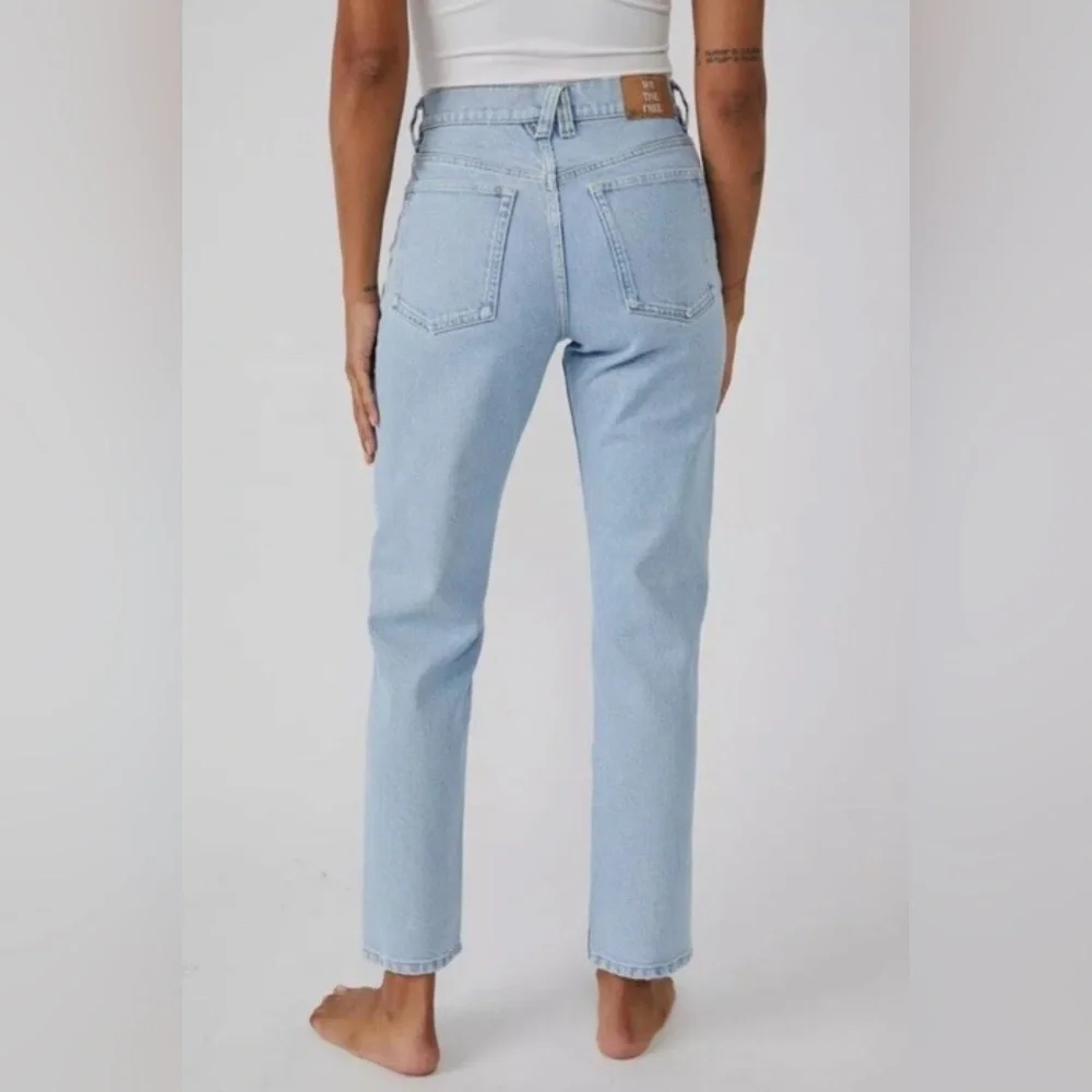 EUC We The Free A New Day Jeans 26 - Picture 2 of 10